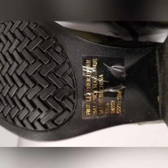 Newport News Easy Style Chunky Booties Army Green Size 5.5 - Picture 10 of 11